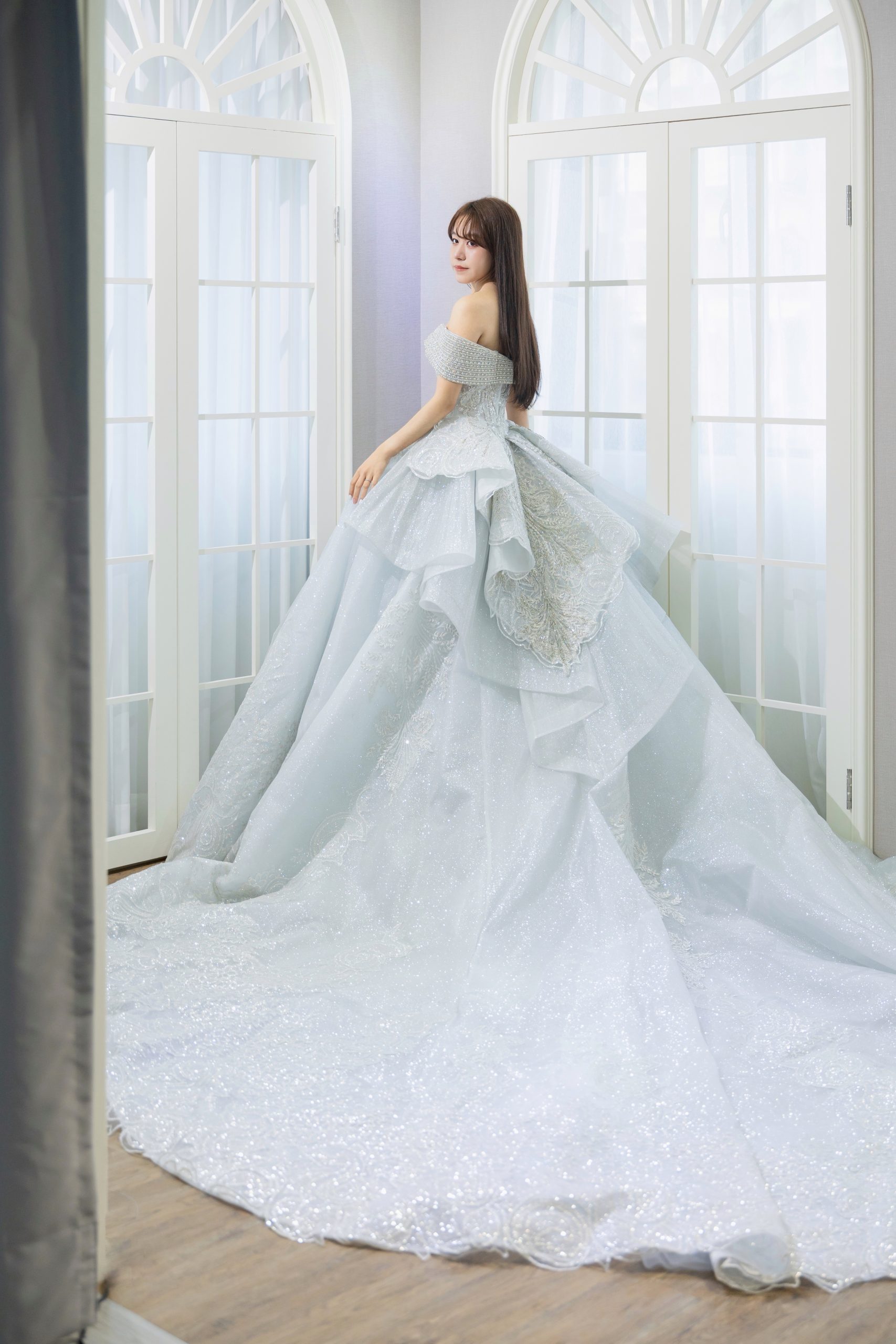 台北曼哈頓 婚紗 夢幻 禮服 冰藍閃耀手工珠繡 禮服