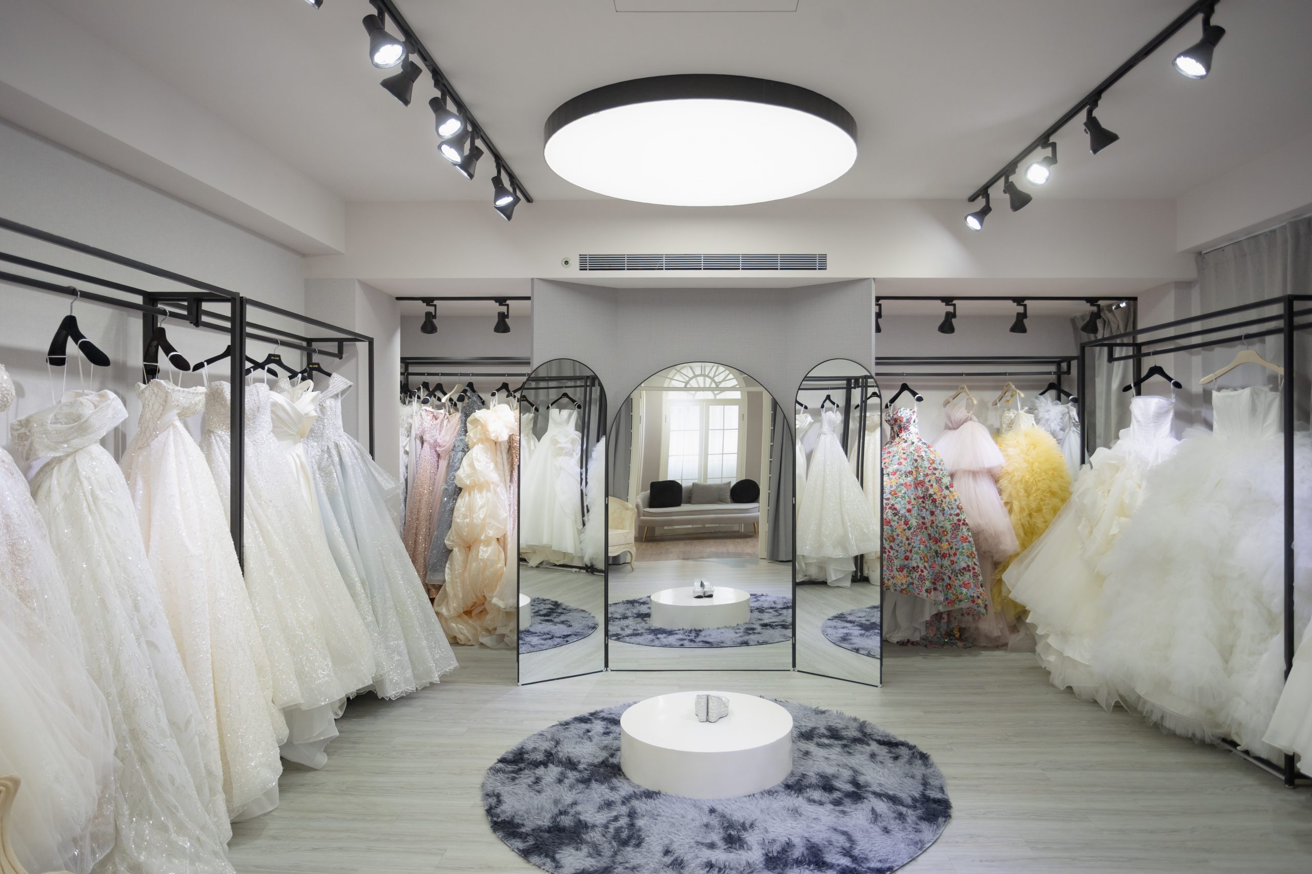 台北曼哈頓婚紗 夢幻禮服 店內環境