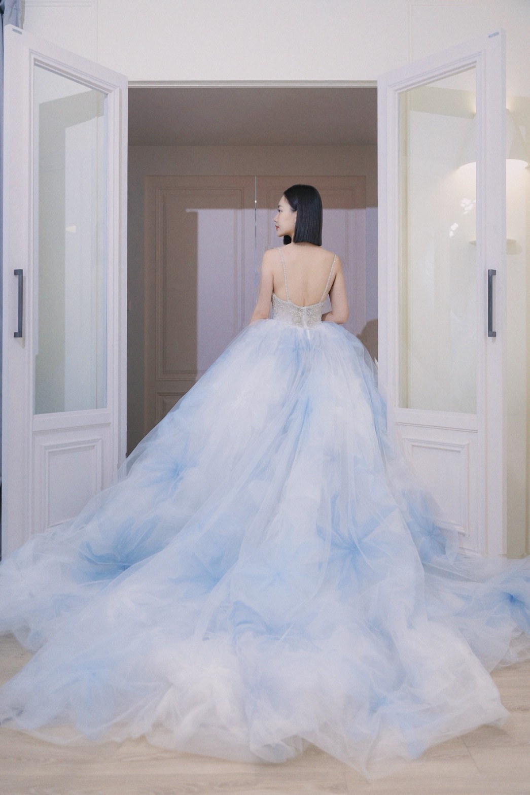 曼哈頓婚紗 夢幻禮服 冰紗幻境・ELSA夢幻藍花禮服