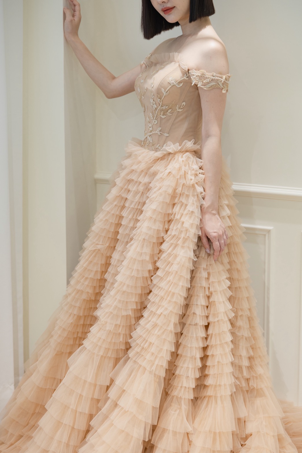 曼哈頓 婚紗 夢幻 禮服 焦糖日落・裸膚多層次紗蓬裙